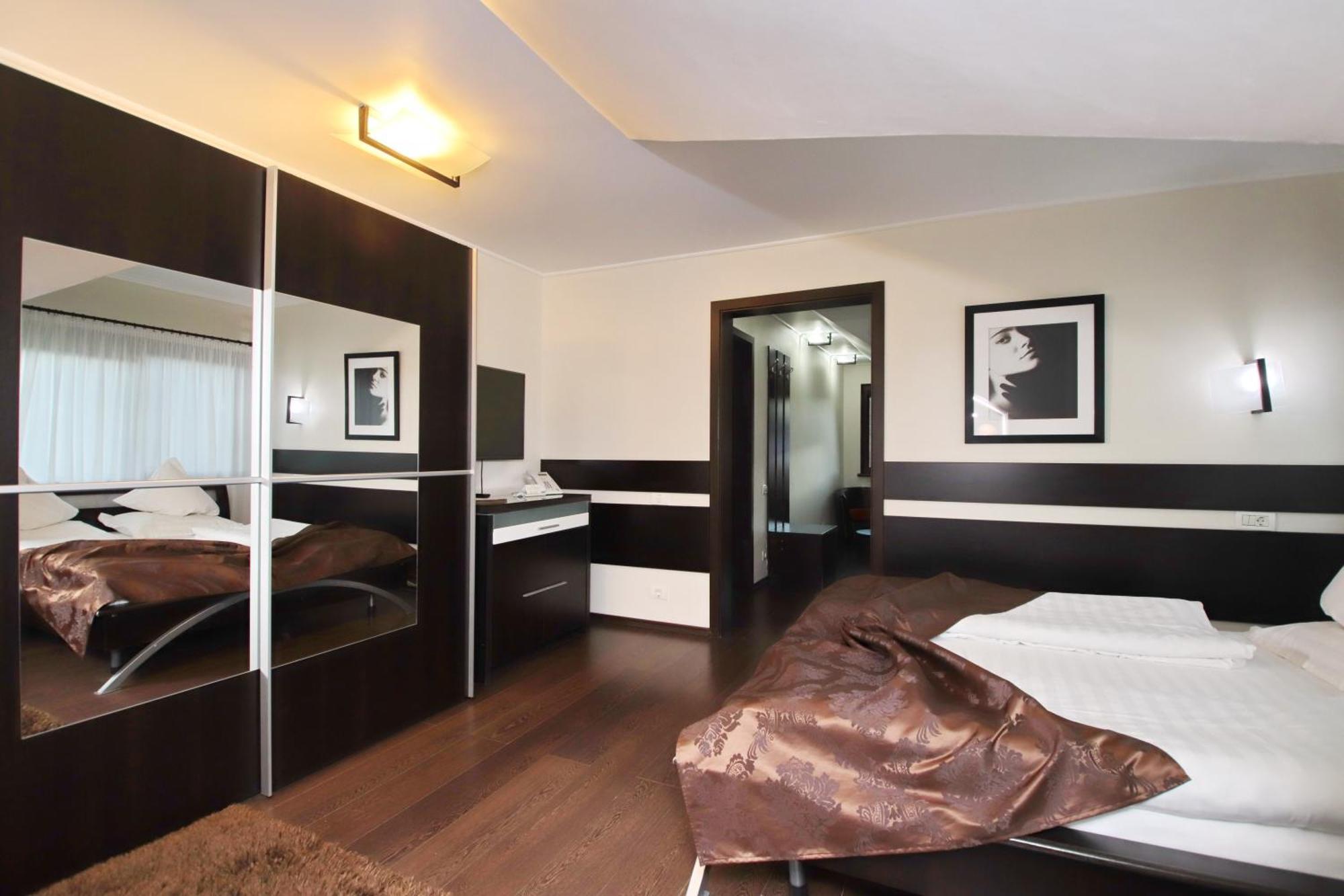 Complex Cochet Hotel Busteni Luaran gambar