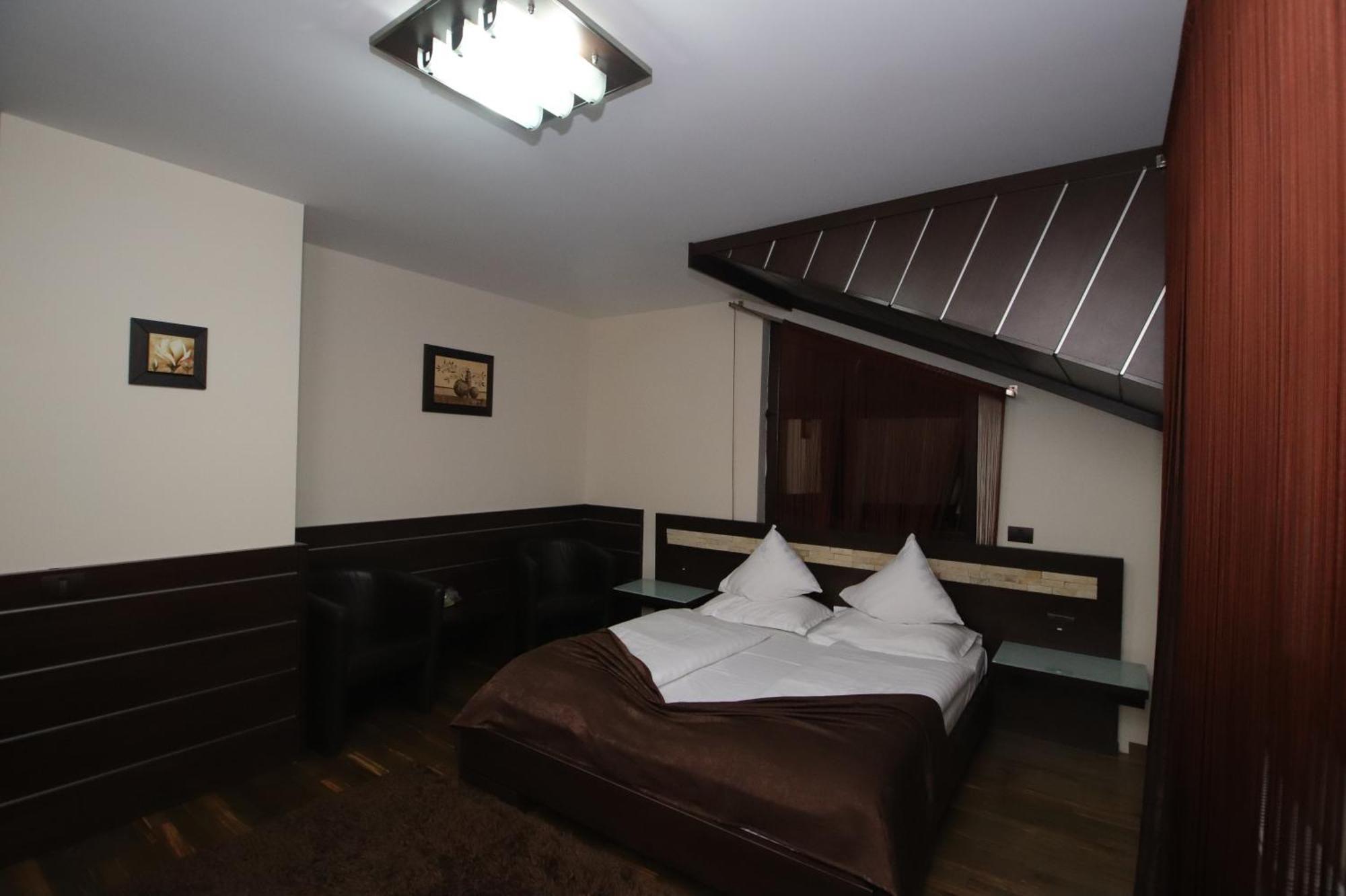 Complex Cochet Hotel Busteni Luaran gambar