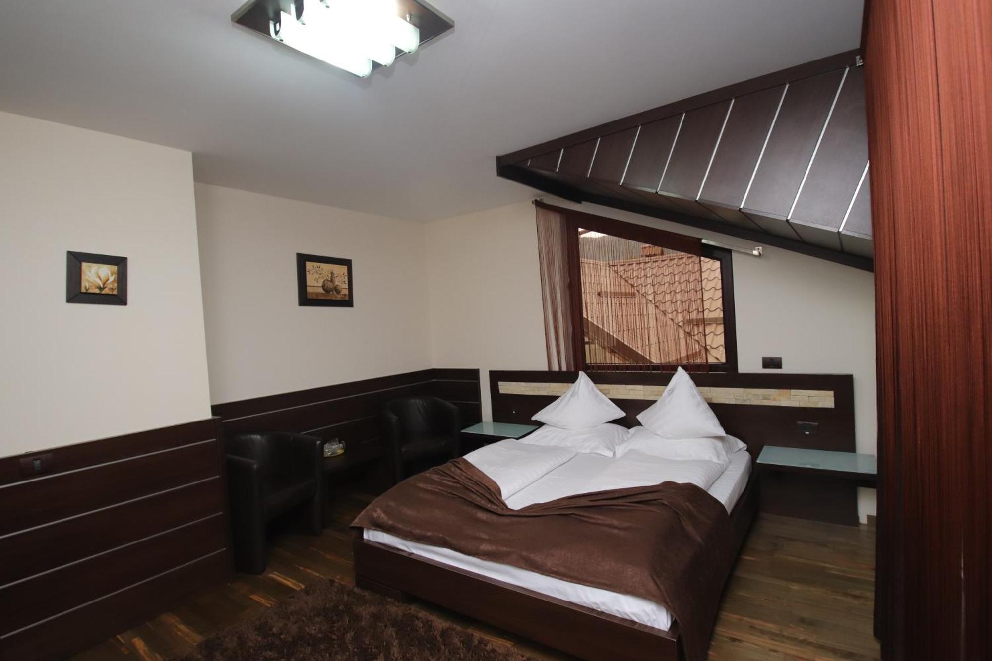 Complex Cochet Hotel Busteni Luaran gambar