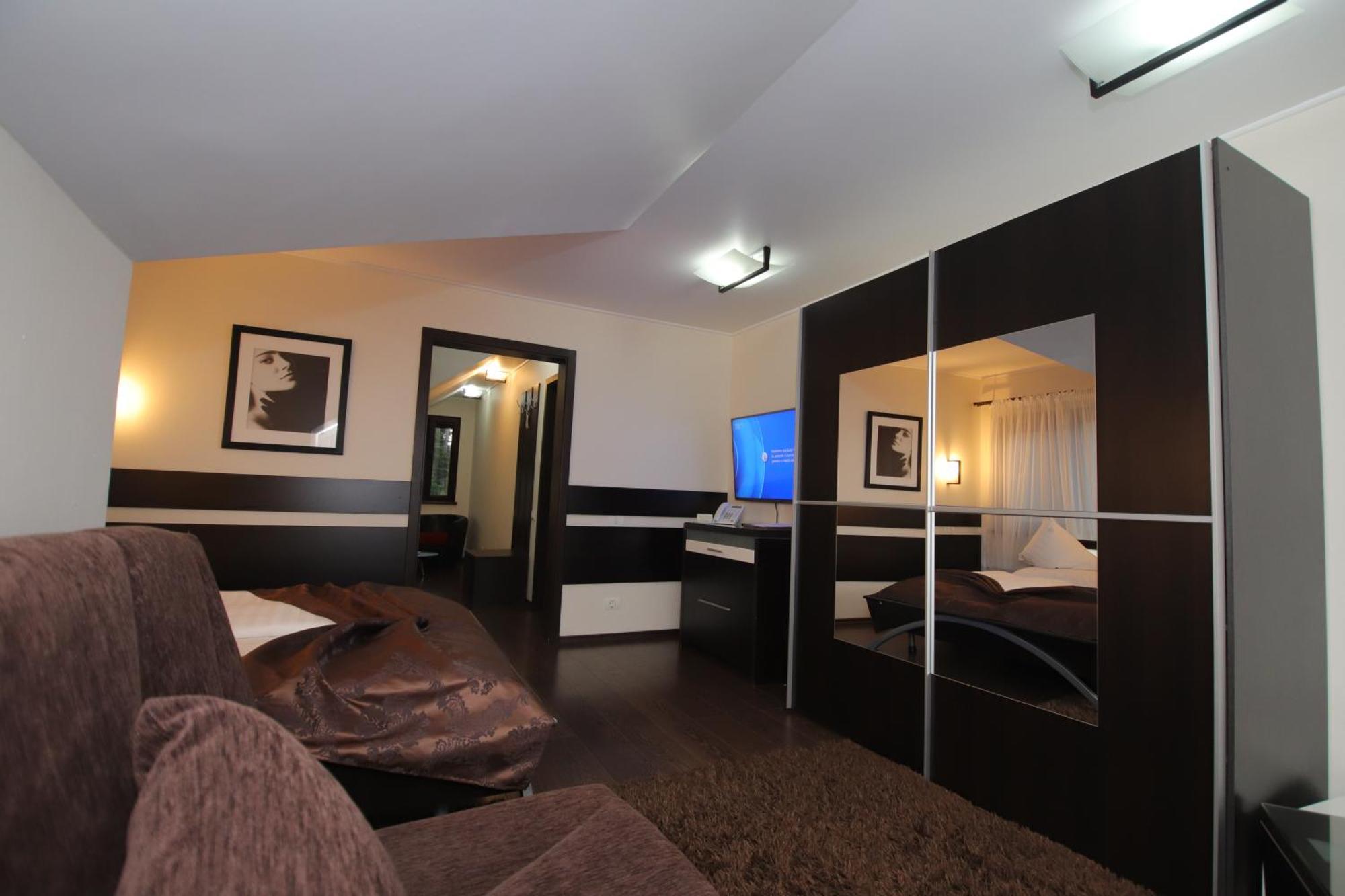 Complex Cochet Hotel Busteni Luaran gambar