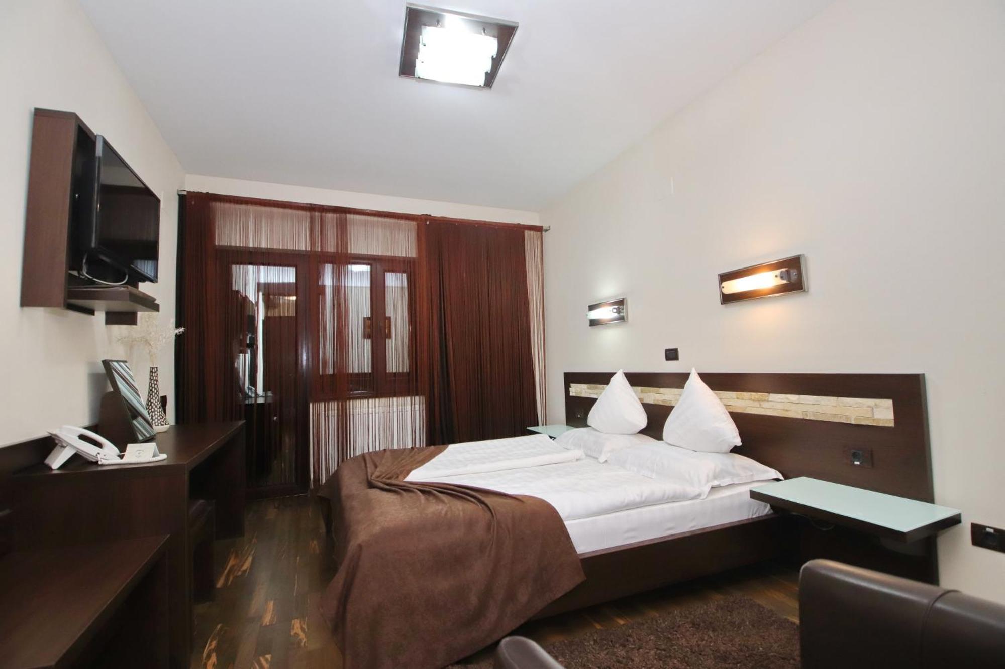 Complex Cochet Hotel Busteni Luaran gambar