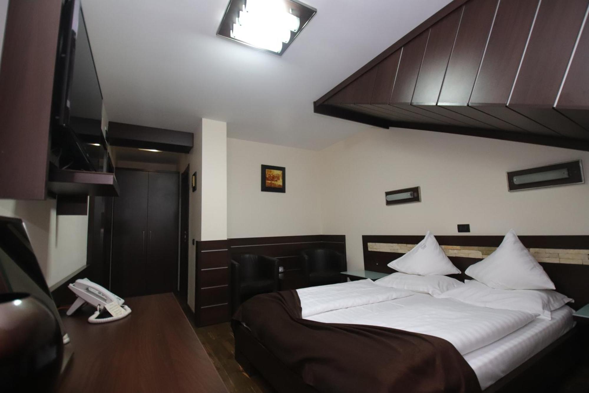 Complex Cochet Hotel Busteni Luaran gambar